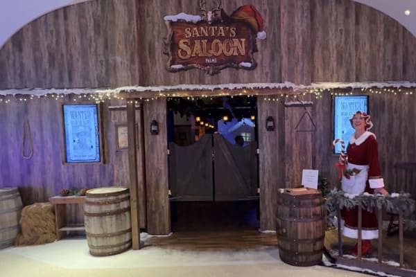 Santas Saloon 